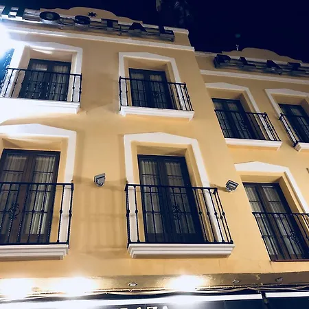 Konukevi Plaza 4*